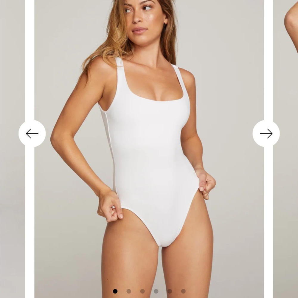 Good American “Good form” bodysuit white size 2 NWT